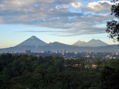 Guatemala analiza licitar 300 MW geotérmicos