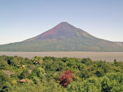 Impresionantes imagenes aéreas del volcán Momotombo