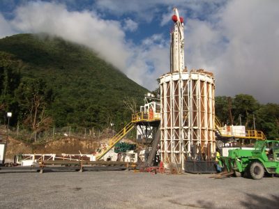 Dominica destina $ 15 millones para proyecto geotérmico