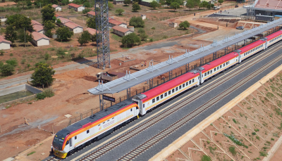 Utilización de energía geotérmica para la conexión de tren entre Mombasa y Nairobi, Kenia