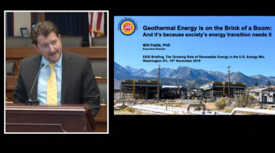 Presentación de Will Pettitt, del GRC, en una sesión informativa sobre energías renovables en EE. UU.