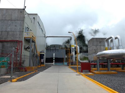 Importante papel de energía limpia juega la planta geotérmica Los Azufres en México