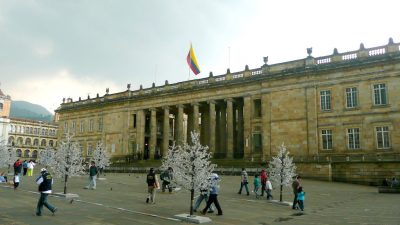 Colombia publica borrador de marco legal para generación de energía geotérmica