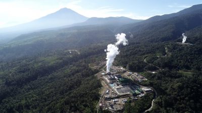 Llamado para reducir el costo de la generación de energía geotérmica en Indonesia