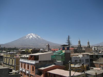 Desafíos para el desarrollo geotérmico en el sur de Perú