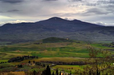 Primer ministro de Italia da luz verde a planta de energía geotérmica binaria de 10 MW en Toscana