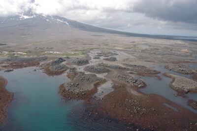 Estudio geofísico de GeoAlaska en curso en Augustine Island, Alaska