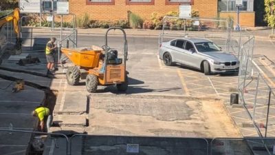 Un estudio británico pondrá a prueba si la calefacción y refrigeración geotérmica de las carreteras podría prevenir la aparición de baches