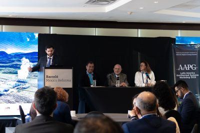 Delegación de Nevis inspecciona taladro antes movilización y próxima perforación geotérmica